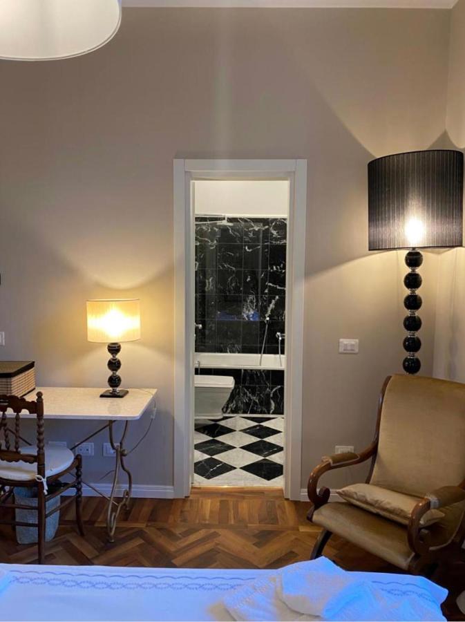 Ferienwohnung Charming Apt In San Frediano Florenz Exterior foto